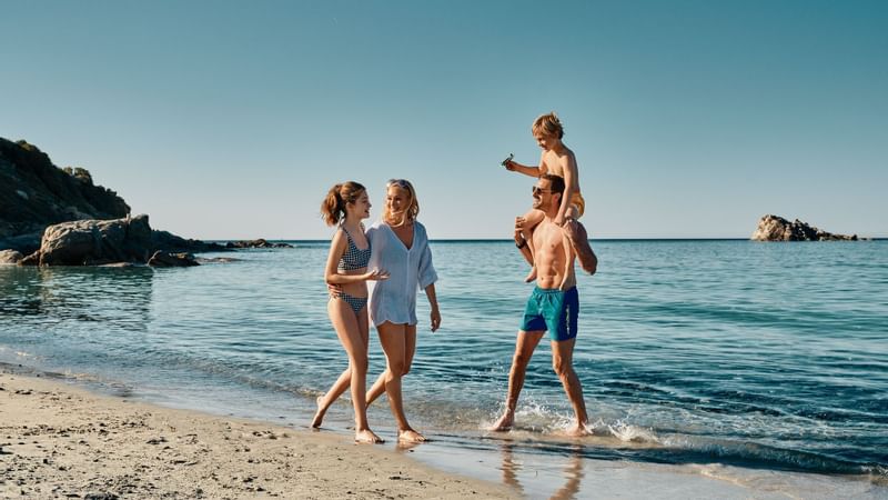 Family enjoying the beach, Falkensteiner Hotels & Residences