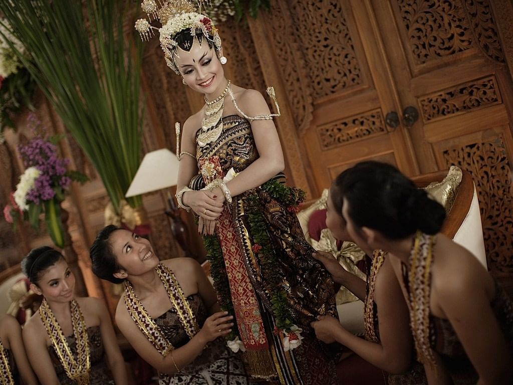 Paket Pernikahan Tradisional di Royal Ambarrukmo Jogja.