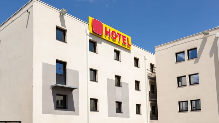 Building view of the Hotel Clermont-Ferrand South Aubiere