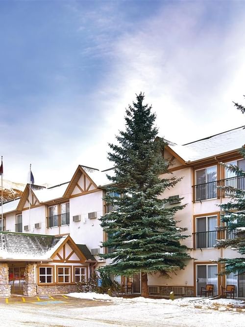 Exterior of Coast Canmore Hotel & Conference Centre