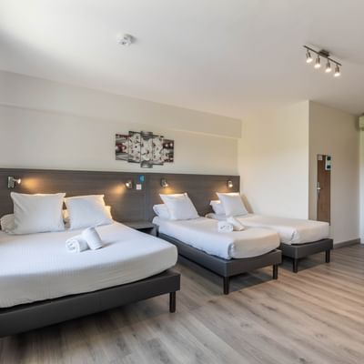 SUITE WITH BALCONY AND VINEYARD VIEW (1 à 6 personnes)