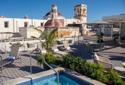 Palacio Provincial cathedral view from pool