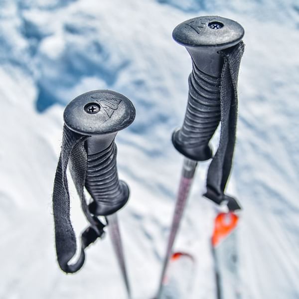 Skiing equipment on the snow near Falkensteiner Hotels