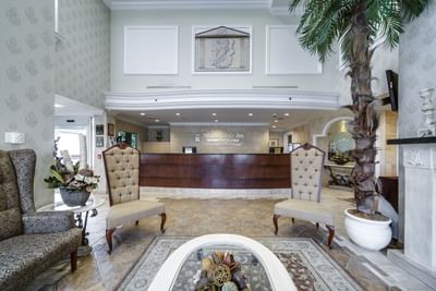 Hotel Lobby in Brampton - Monte Carlo Inns