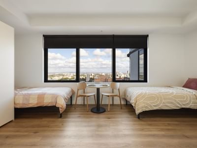 UniLodge Perth Central Twin Room High Floor 2