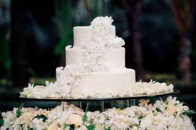 Wedding cake in the garden at Paradox Resort Phuket