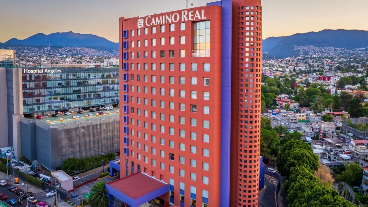 camino real pedregal hotel