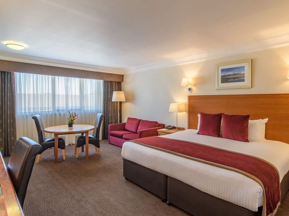 Apartment King Room at The Aberdeen Altens Hotel