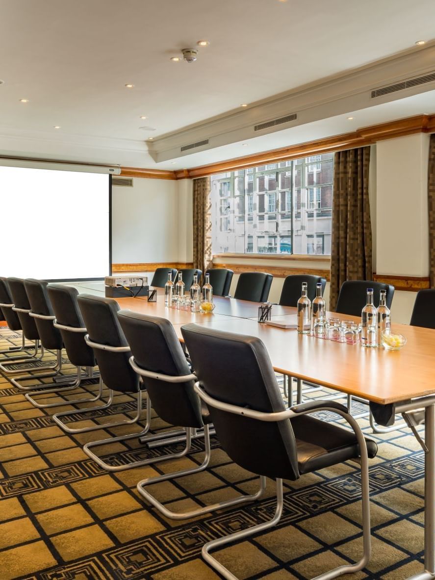 Conference set-up in Green Park at Thistle Marble Arch