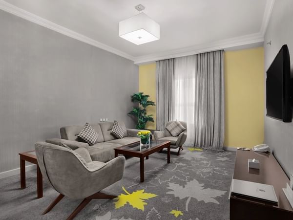 Two Bedrooms Executive Sitting Area Warwick Hotel Jeddah