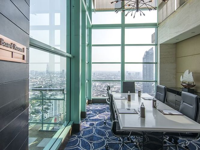 Boardroom with the city view at Chatrium Hotel Riverside