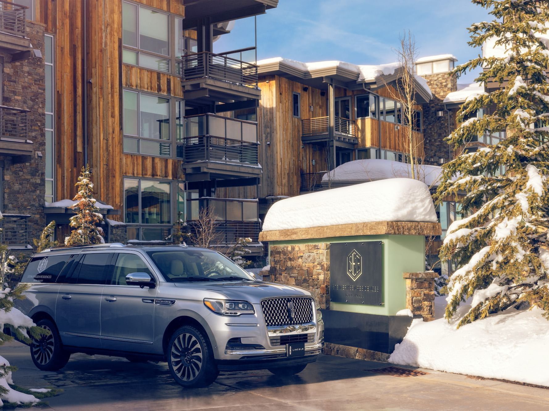 Lincoln Navigator parked outside the hotel entrance at Stein Eriksen Residences