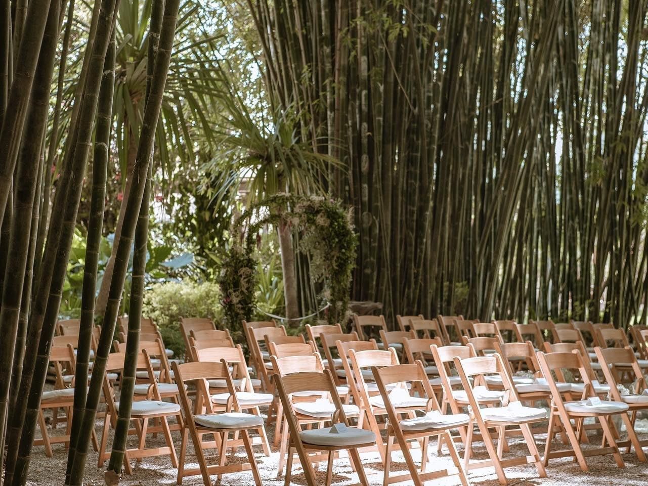 Outdoor seating in Salón majahua, Huayacán Cuernavaca Curamoria