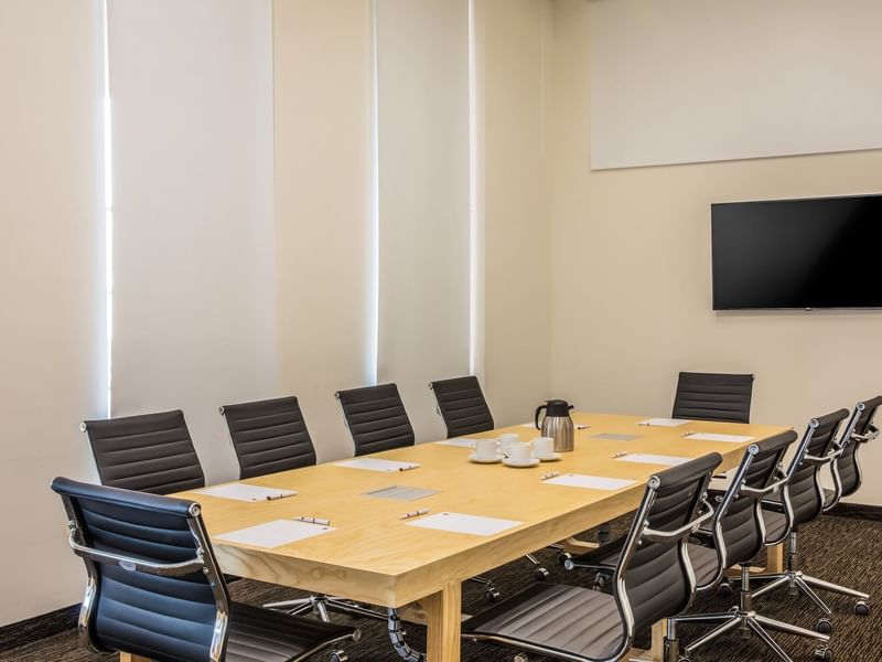 Sala 1 event room in conference setup at Fiesta Inn Hotels