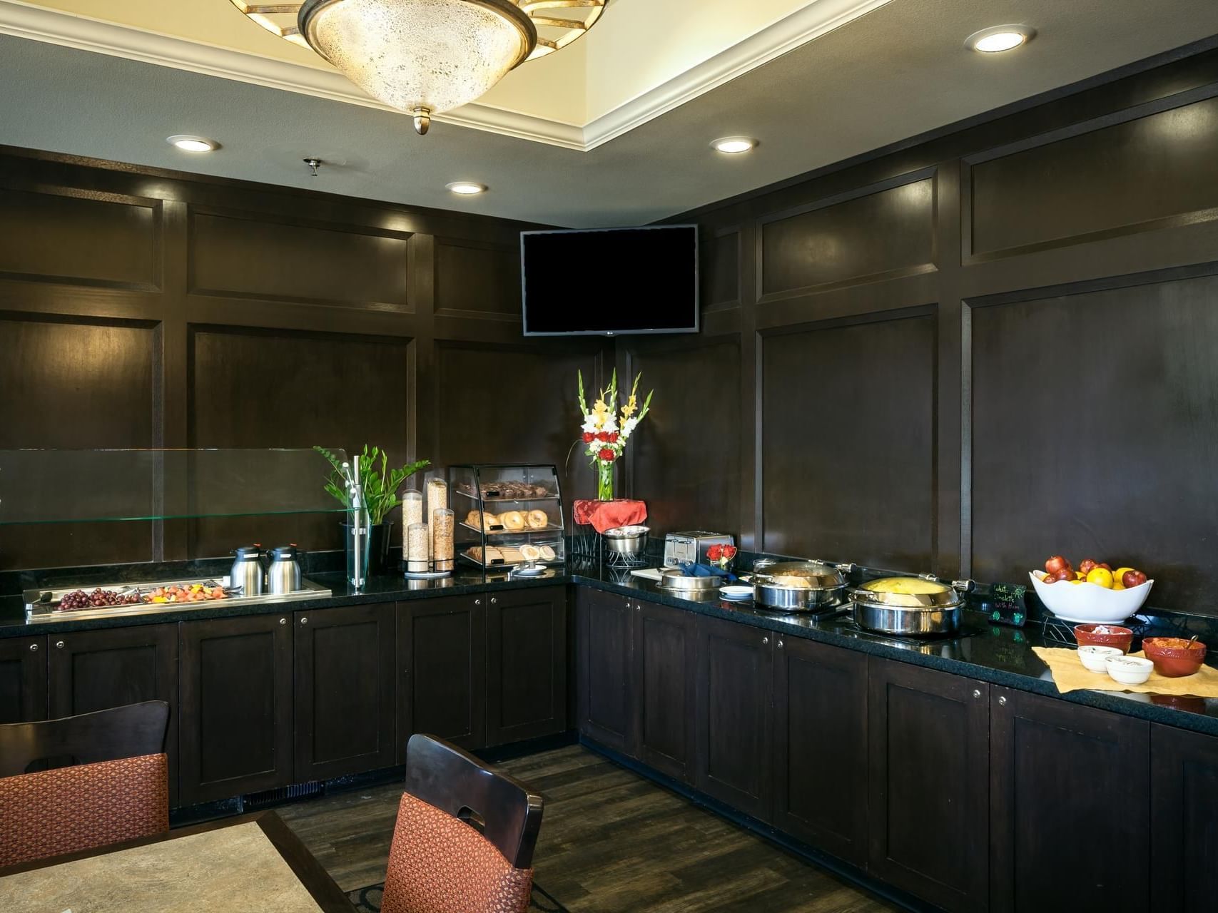 Elegant buffet area in The Garden Room of Plaza Inn & Suites at Ashland Creek​