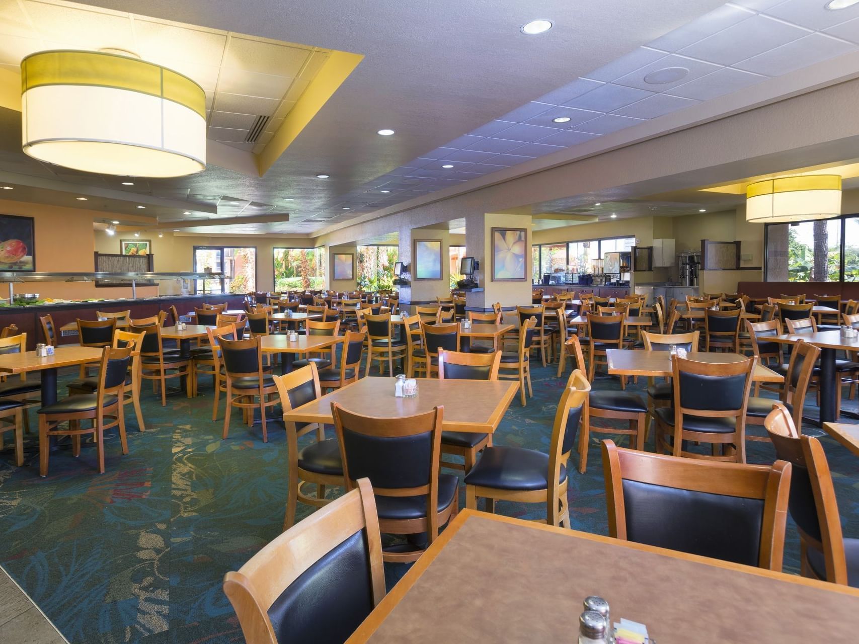 Boardwalk Buffet Restaurant tables at Rosen Inn Lake Buena Vista