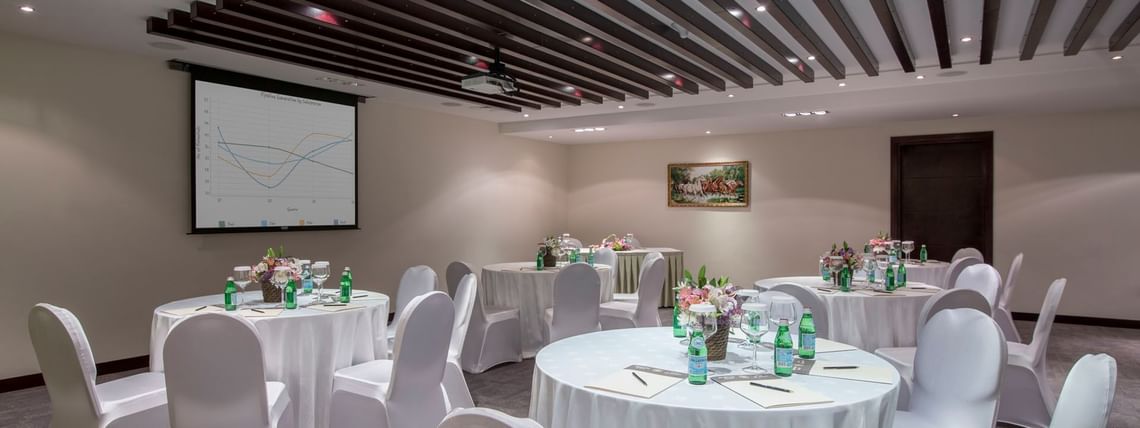 Interior of Al Wathba Meeting Room at Metropolitan Al Mafraq Hotel