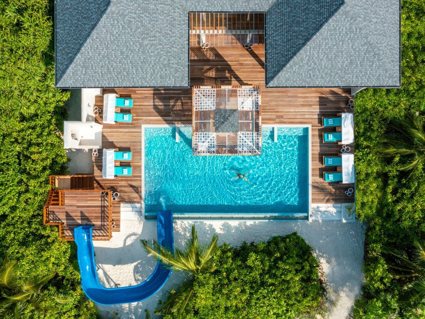 Sultan Beach Residence Poolside