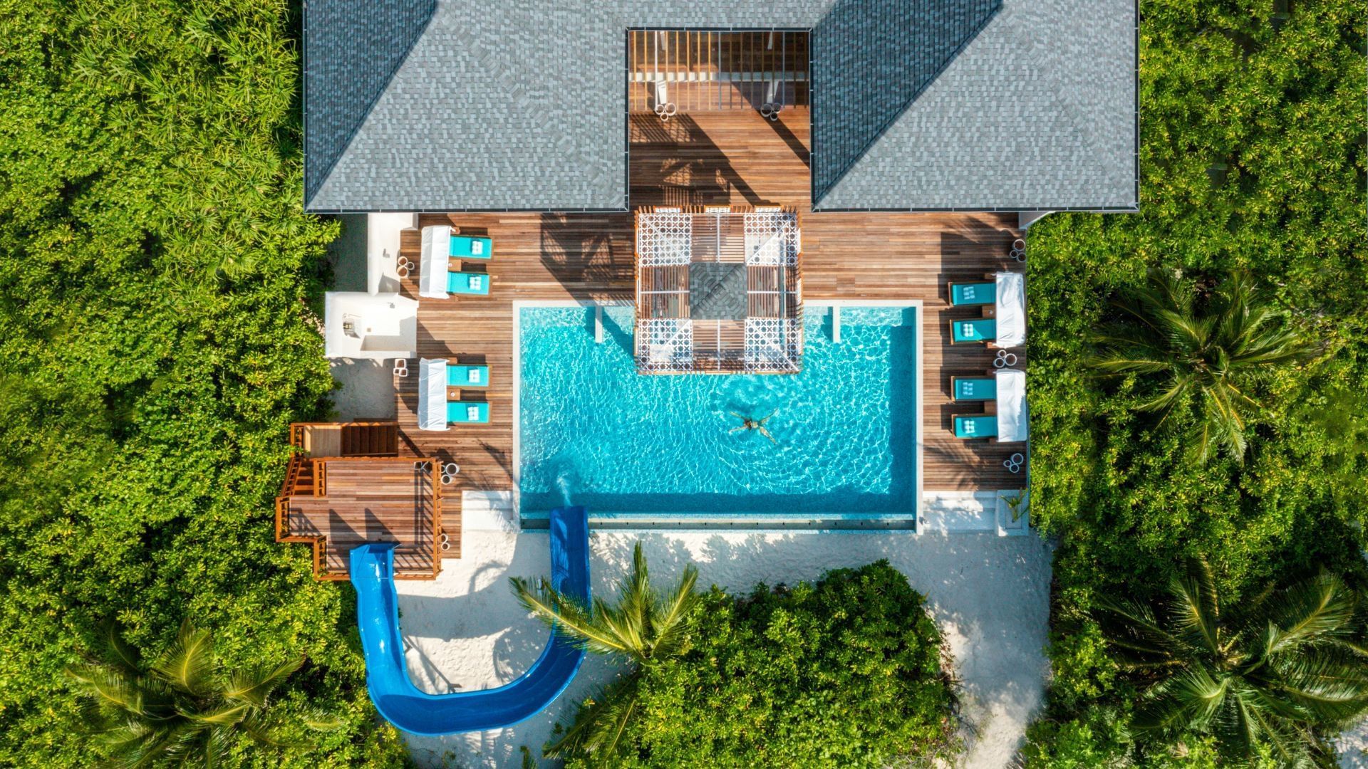 Sultan Beach Residence Poolside
