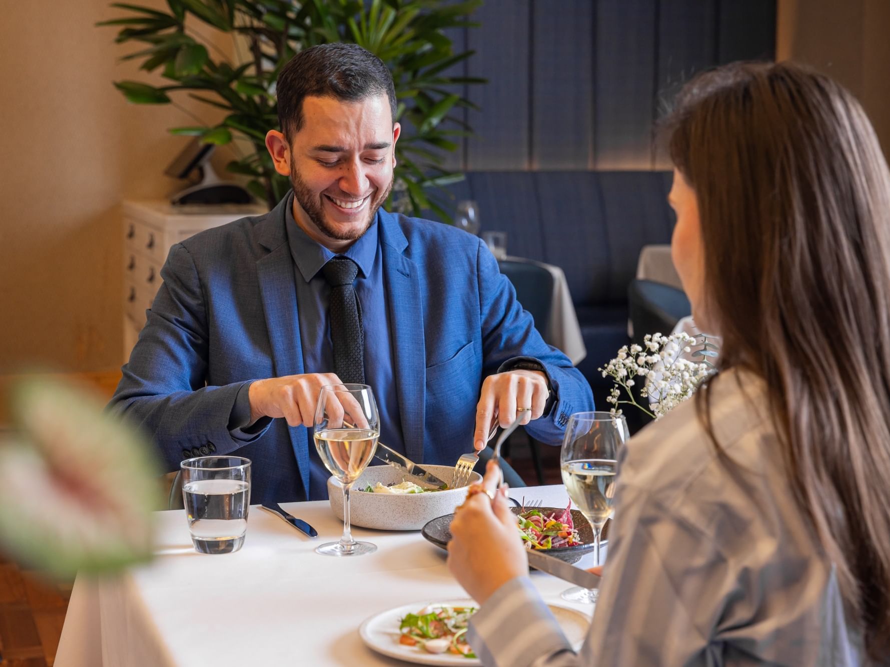 couple dining at Croft 