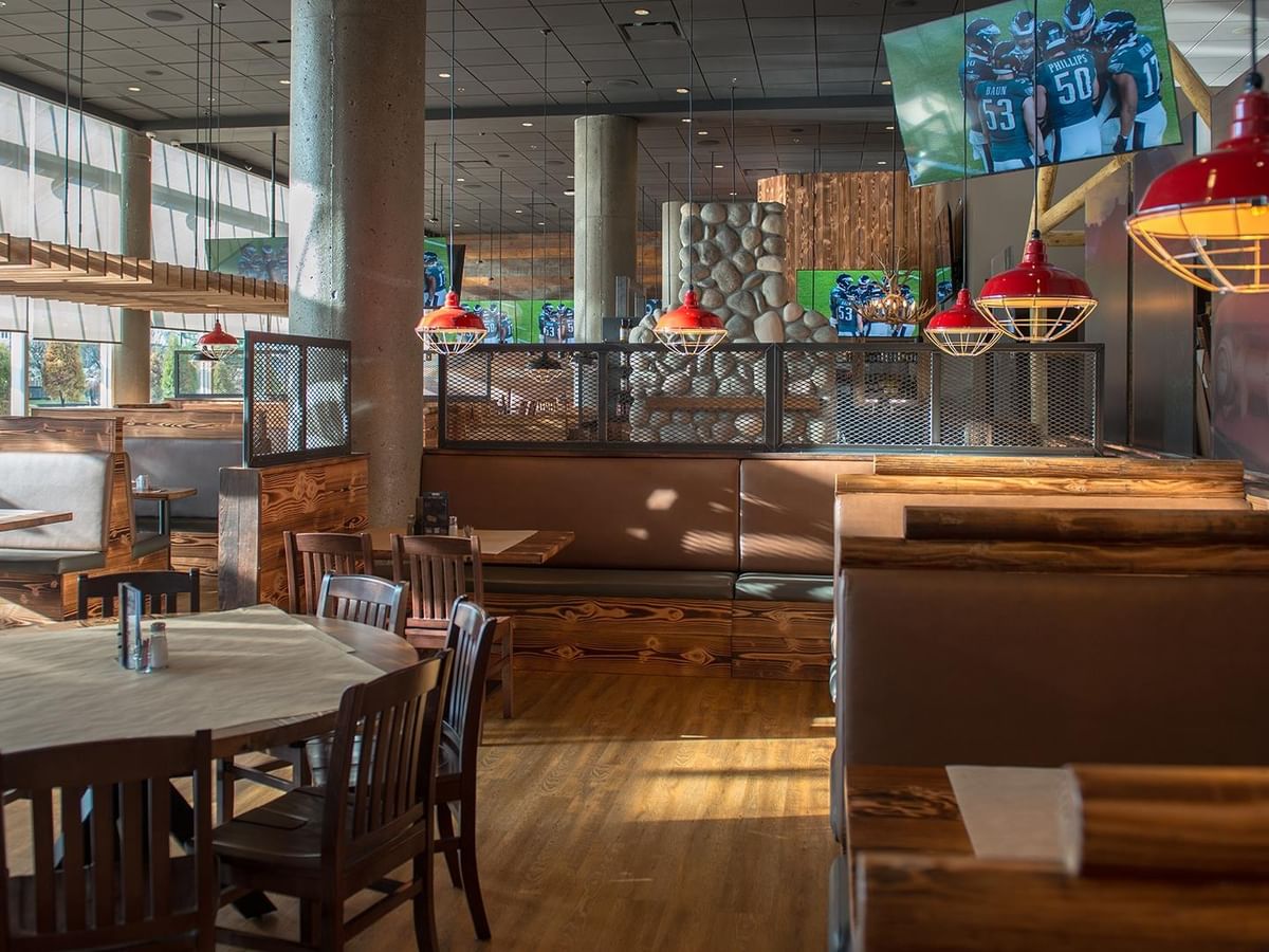 Interior of Montana's BBQ & Bar at Coast Chilliwack Hotel by APA.