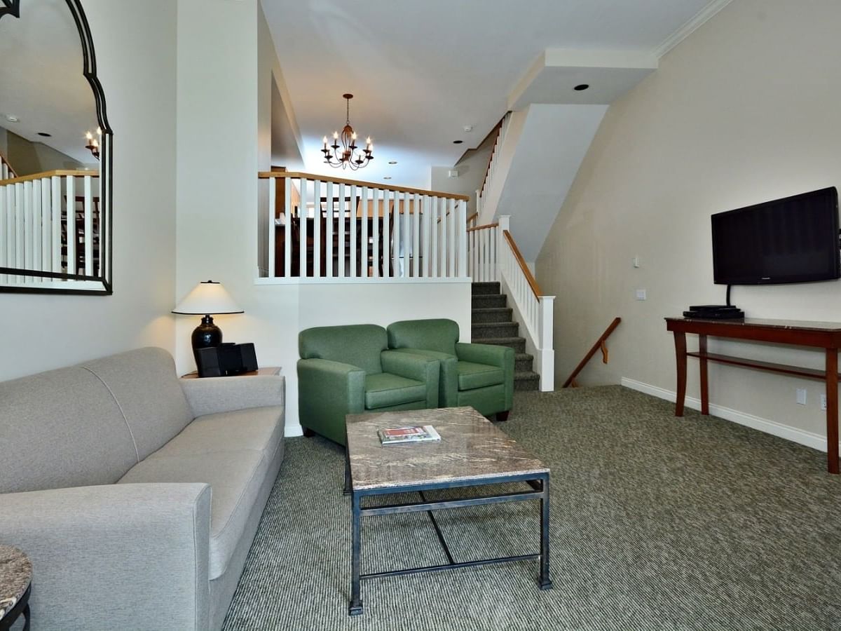 Living area in Two Bedroom Gardenside, Manteo Resort Waterfront