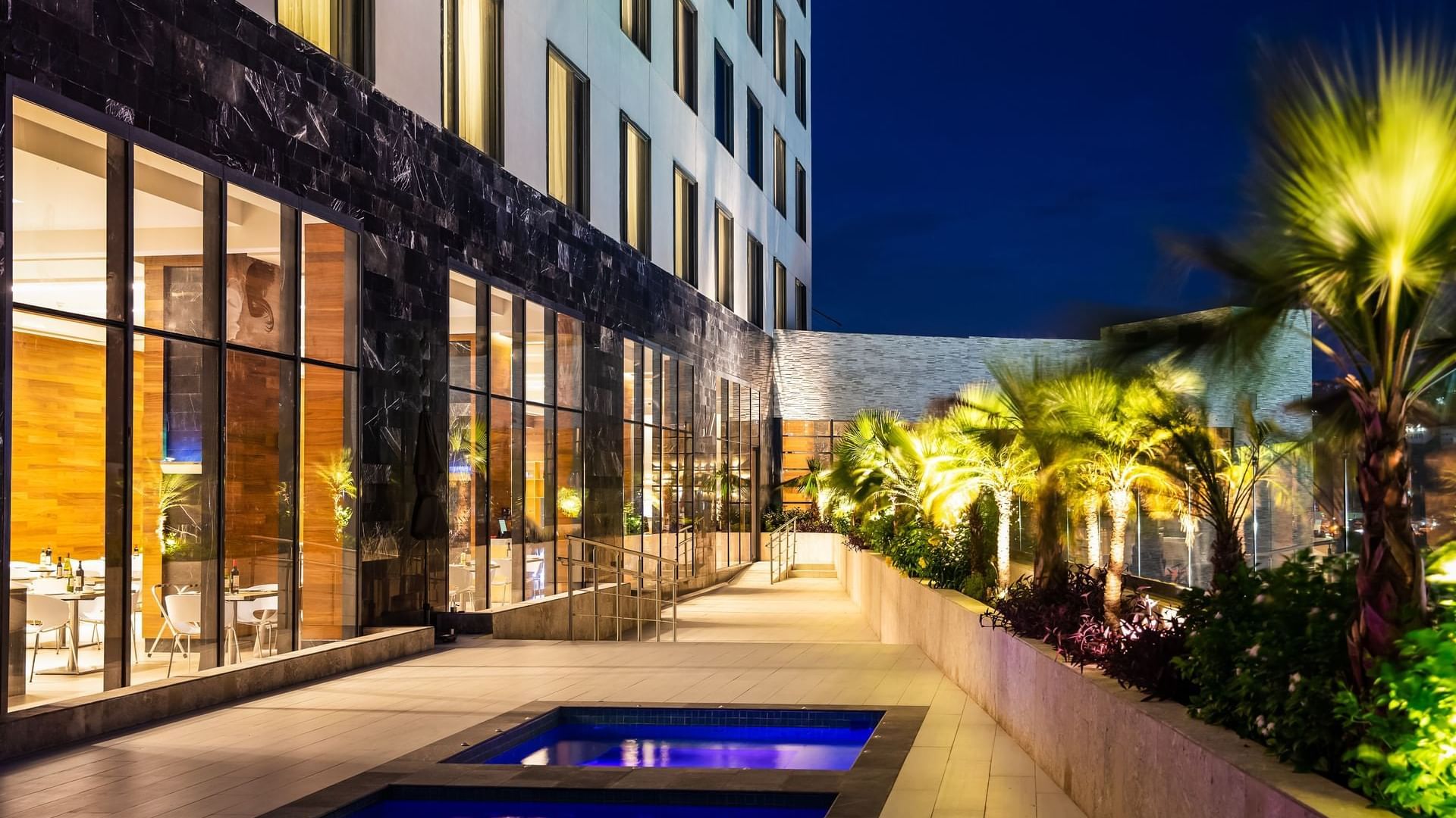 98452356_Pool3_4600x3067_result