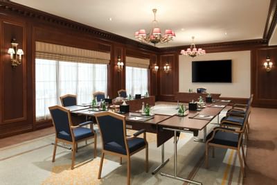 the club meeting room at Al Aziziyah Boutique Hotel Doha