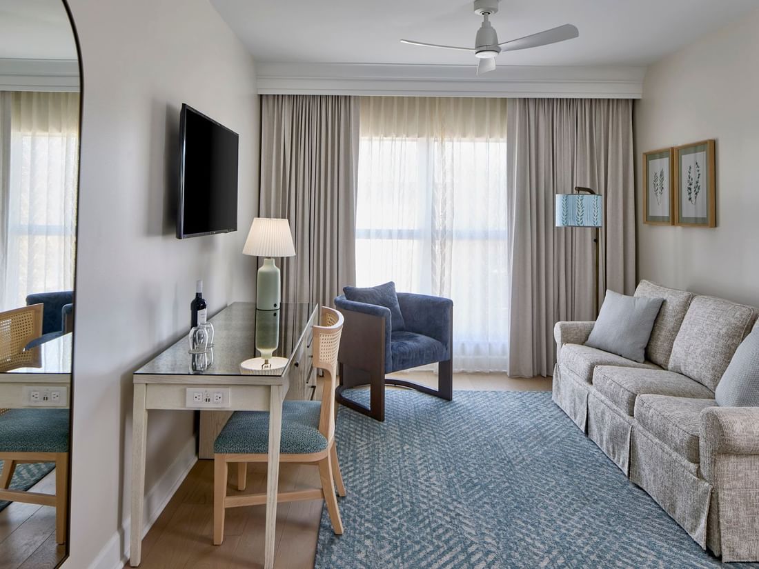 King One Bedroom Suite Lake View