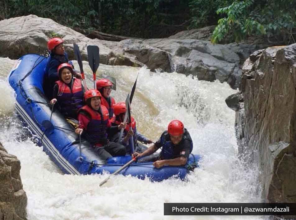 a group of friends on a thrilling rafting adventure - Lexis MY