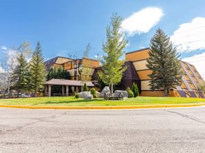 Exterior at Legacy Vacation Resorts Steamboat