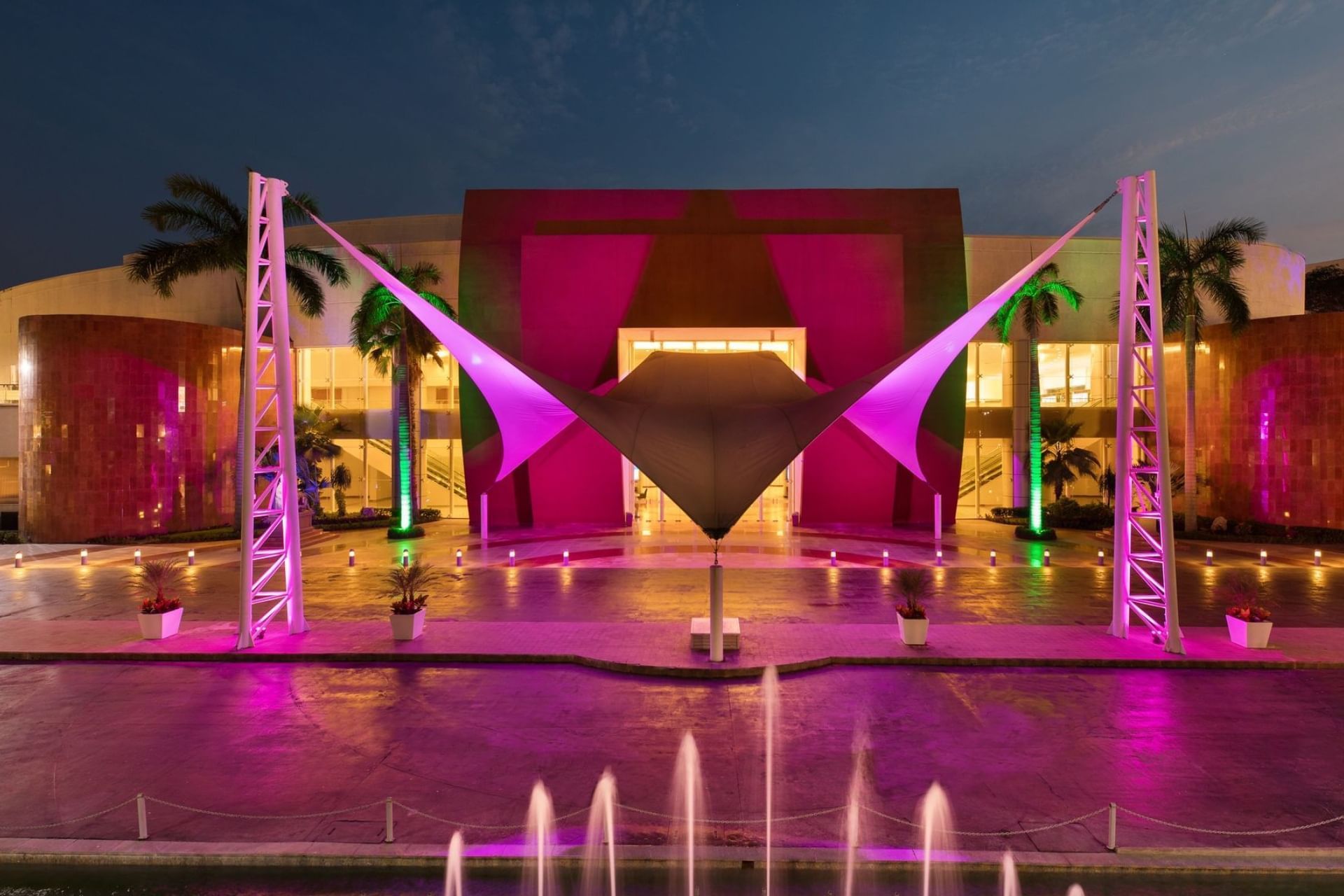 Grupos y Centros de Convenciones en Acapulco Palacio del Mundo Imperial