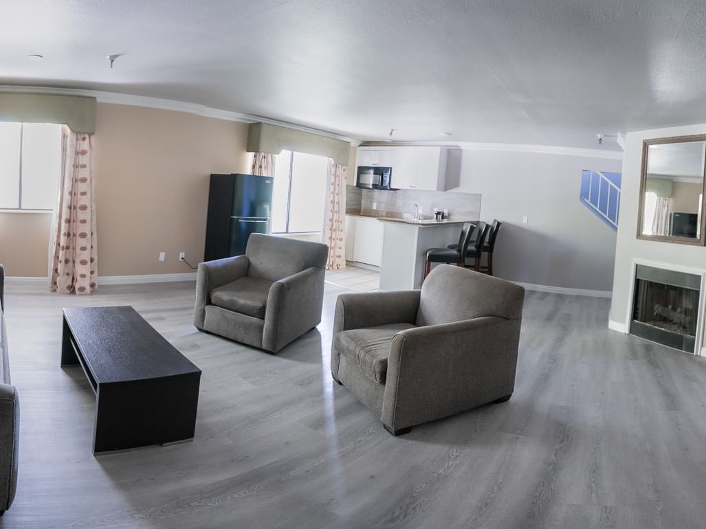 Extended Stay 2 Double Beds at the Alexis Park Resort