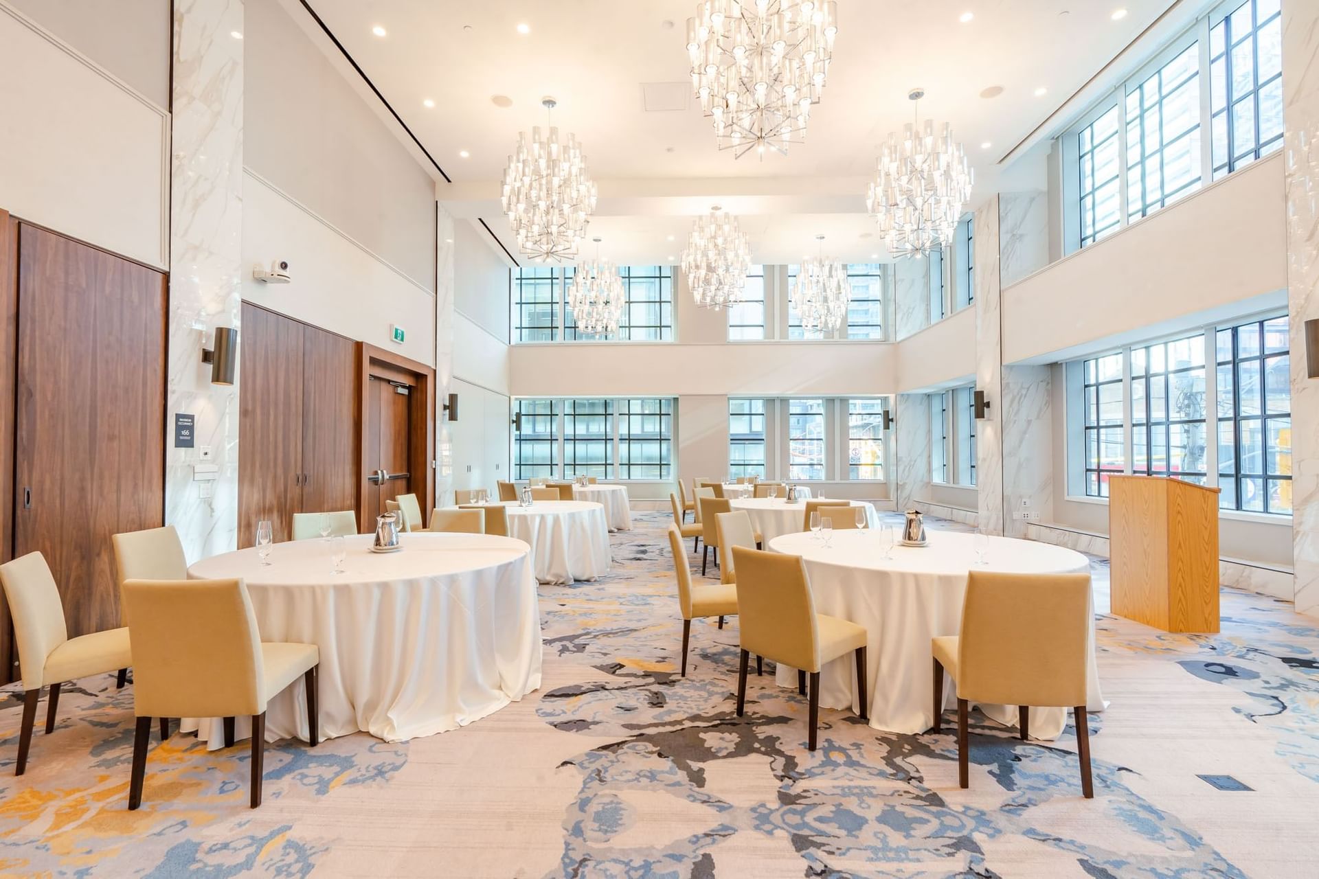 Hotels by Toronto Convention Center - The Sutton Place Hotel Toronto