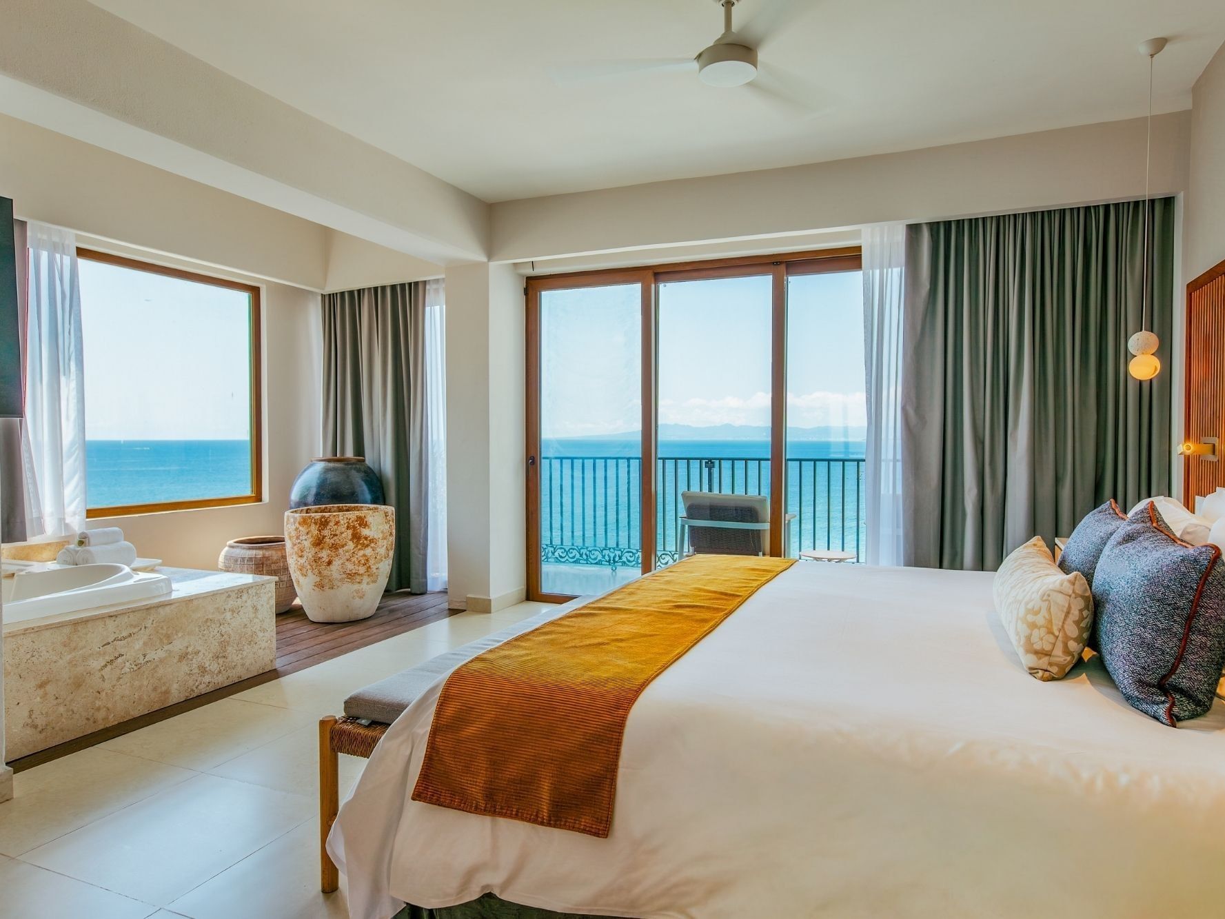 Grand Almar Hydrobath and Terrace Full Ocean View