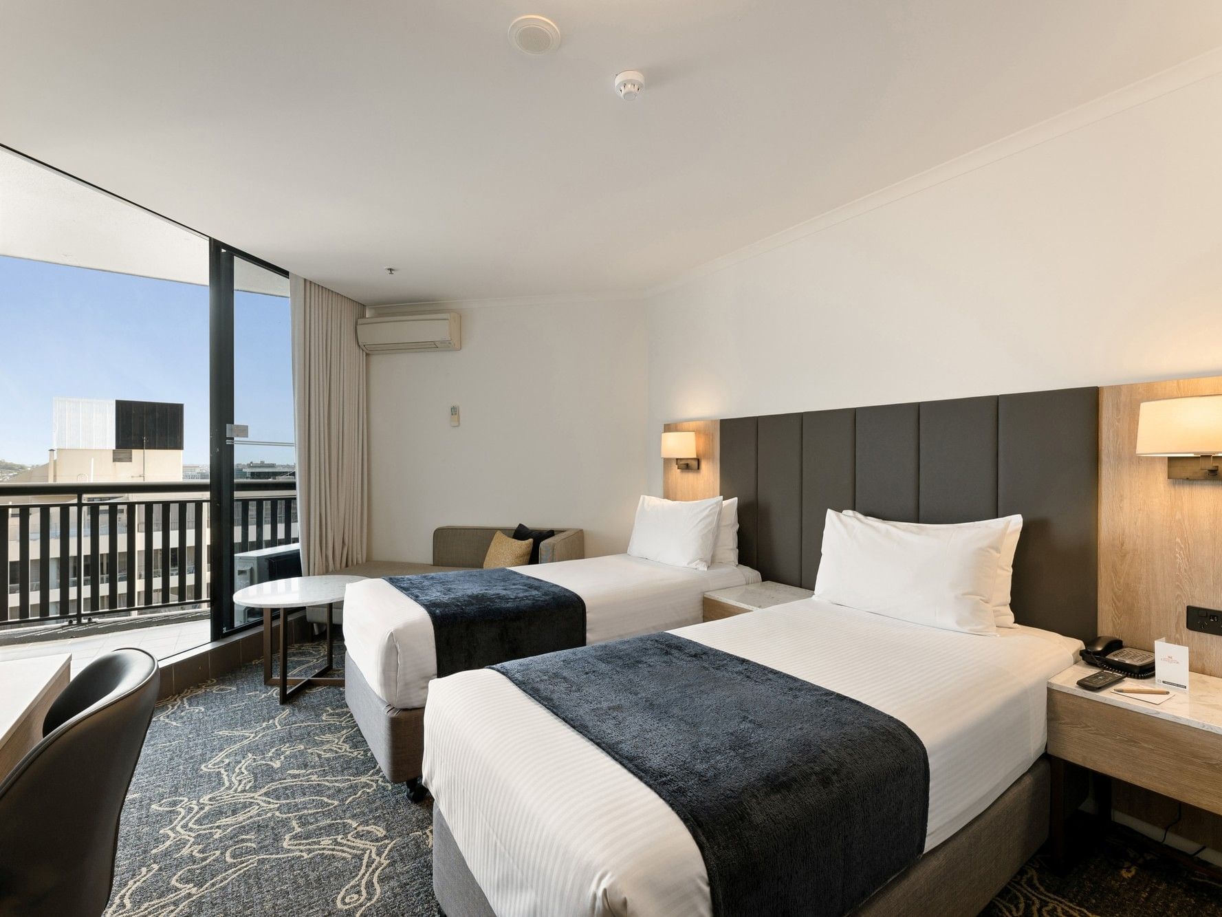  Family Room - Twin Beds