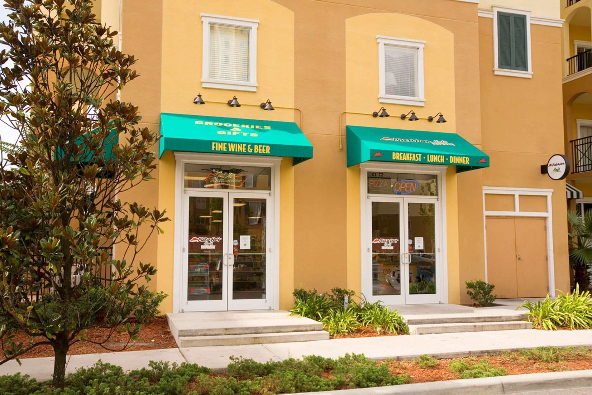 Entrance of Pizza Hut Express at Lake Buena Vista Resort Village and Spa