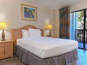 Queen bed in Two Bedroom Premium at Legacy Vacation Resorts