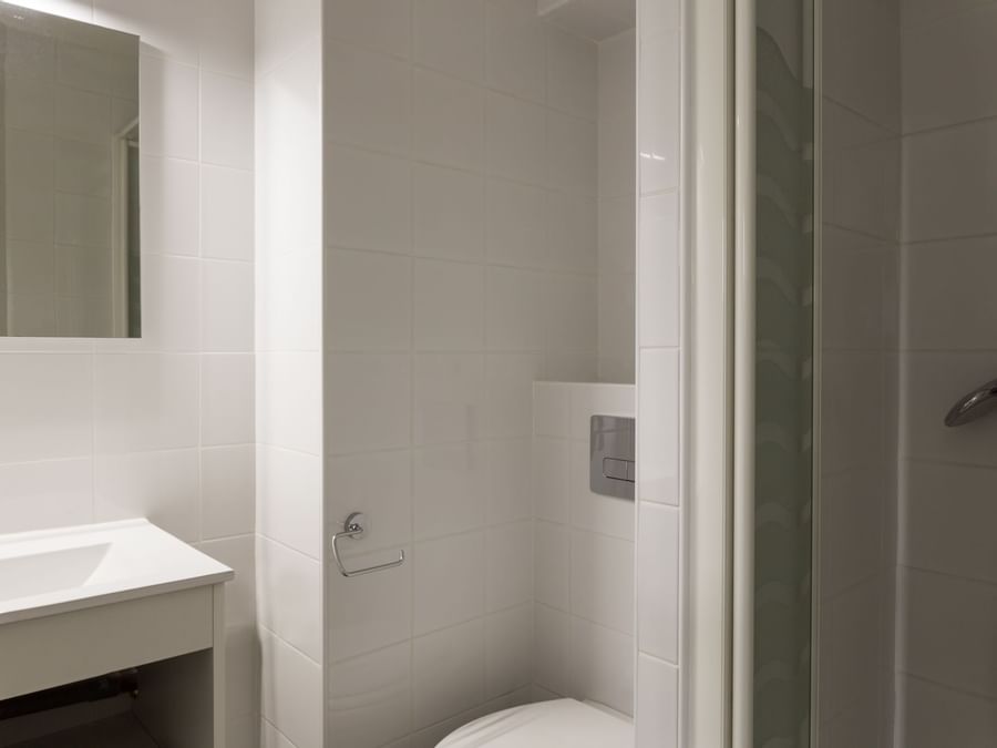 Bathroom interior in bedrooms at Hotel Clermont-Ferrand Nord