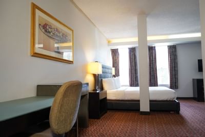 Interior of Grand 1 King & 1 Queen beds Suite at Buena Vista