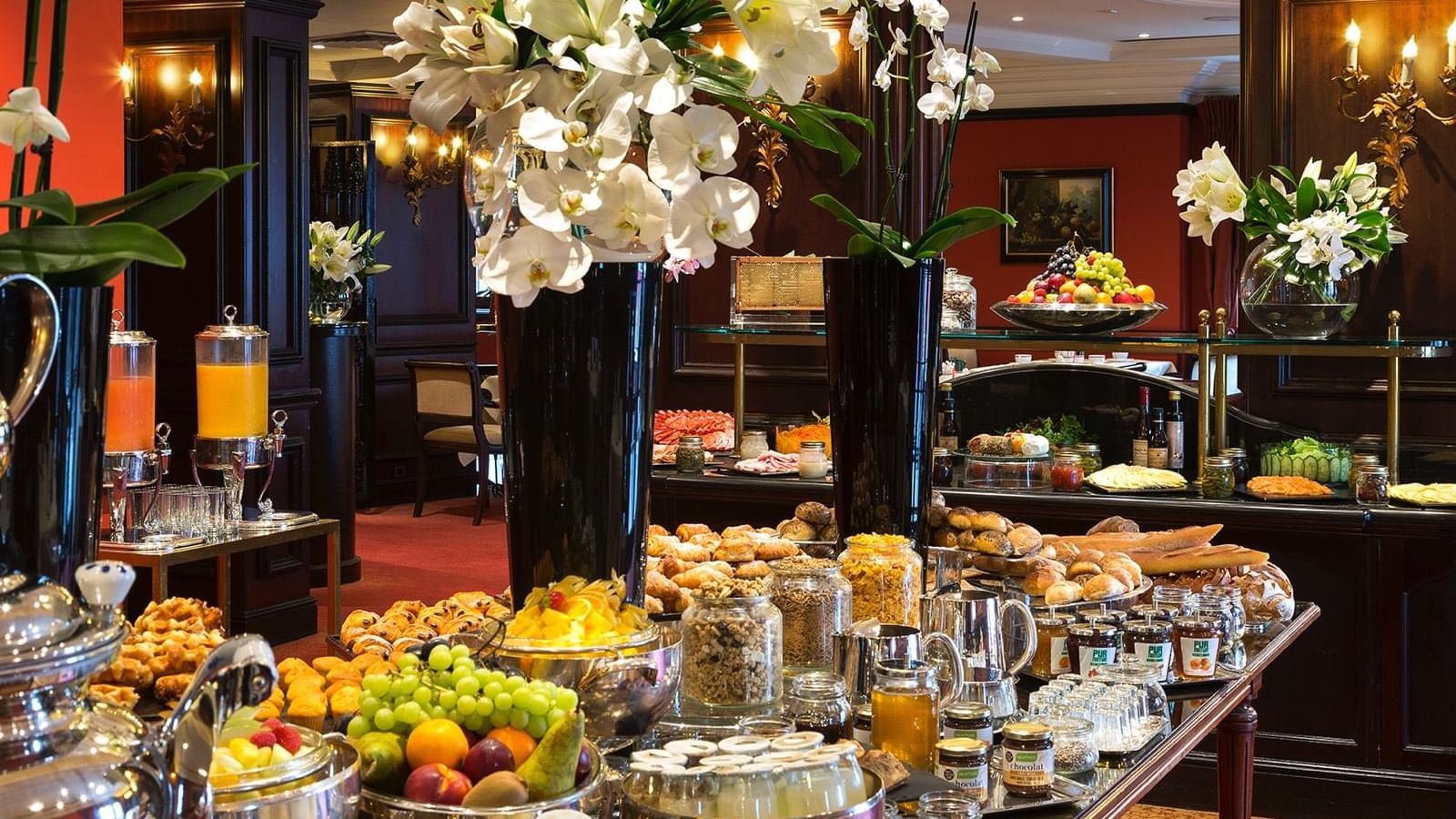 Breakfast buffet setup at Warwick Brussels