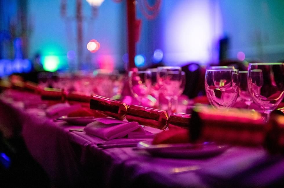 Festive table decor at Villiers Hotel offering some of the best Christmas parties in Buckinghamshire