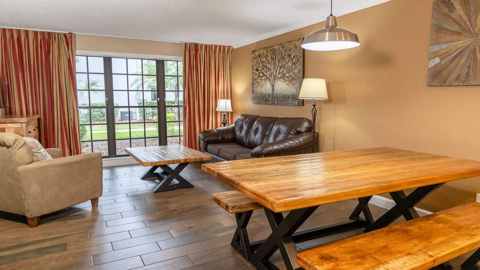 Dining Area in One-Bedroom Accessible Suite, Legacy Vacation Resorts