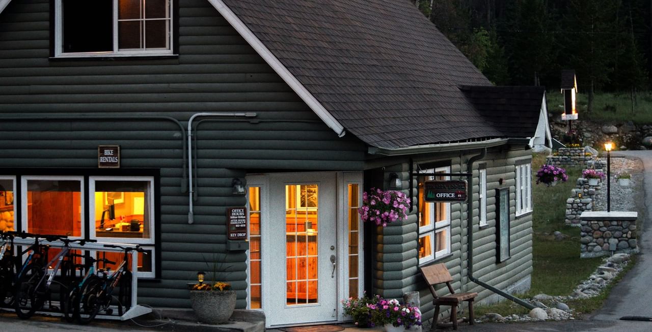 Tekarra Lodge Office