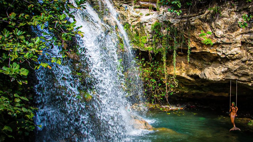 Vue paysagère de la Cascade des Aygalades près des Hôtels Oceania