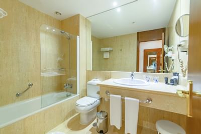 Baño del Hotel Amura Alcobendas cerca de Madrid