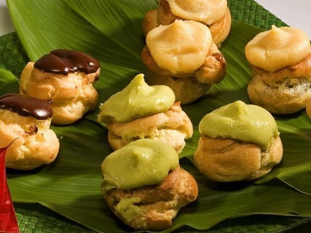 Cream Puffs are served in Liliha Bakery near Waikiki Resort Hotel by Sono