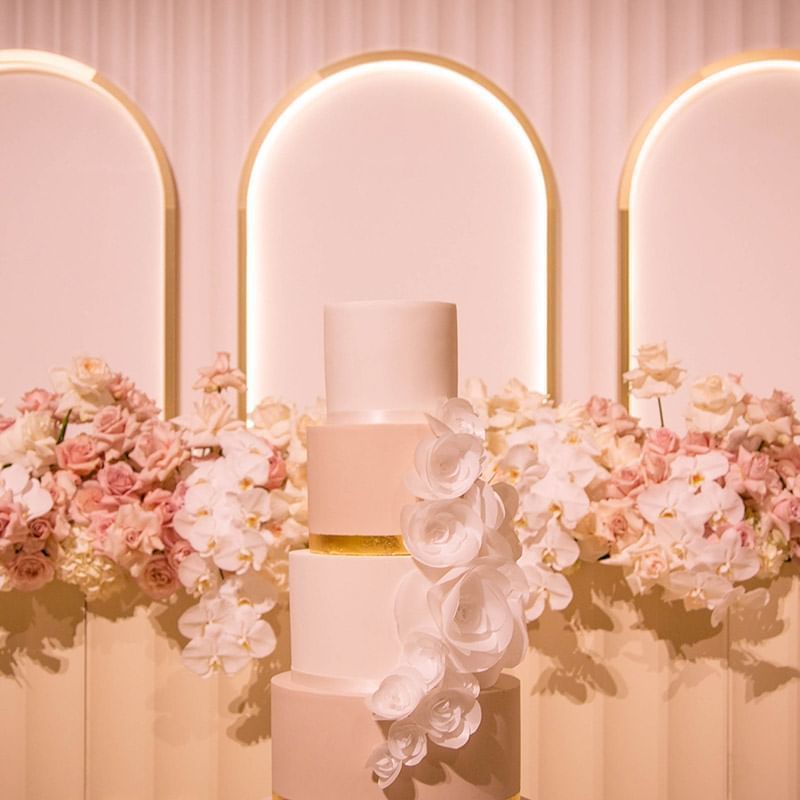 A pink theme floral cake decoration at Crown Hotel Perth