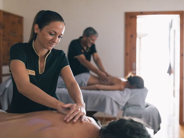 Paarmassage im Hotel Liebes Rot Flüh, Haldensee Tirol