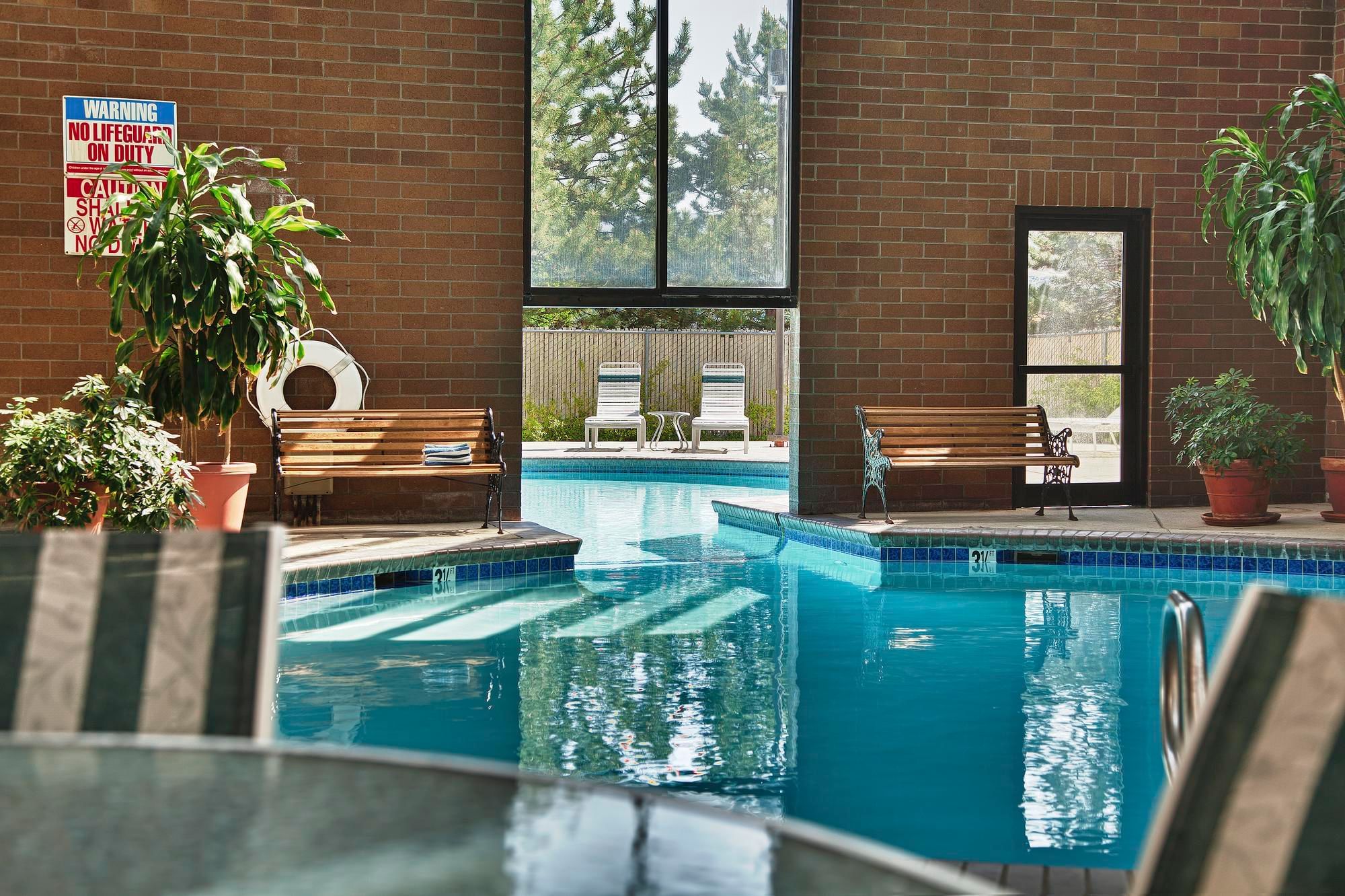 Coast Wenatchee Center - Pool